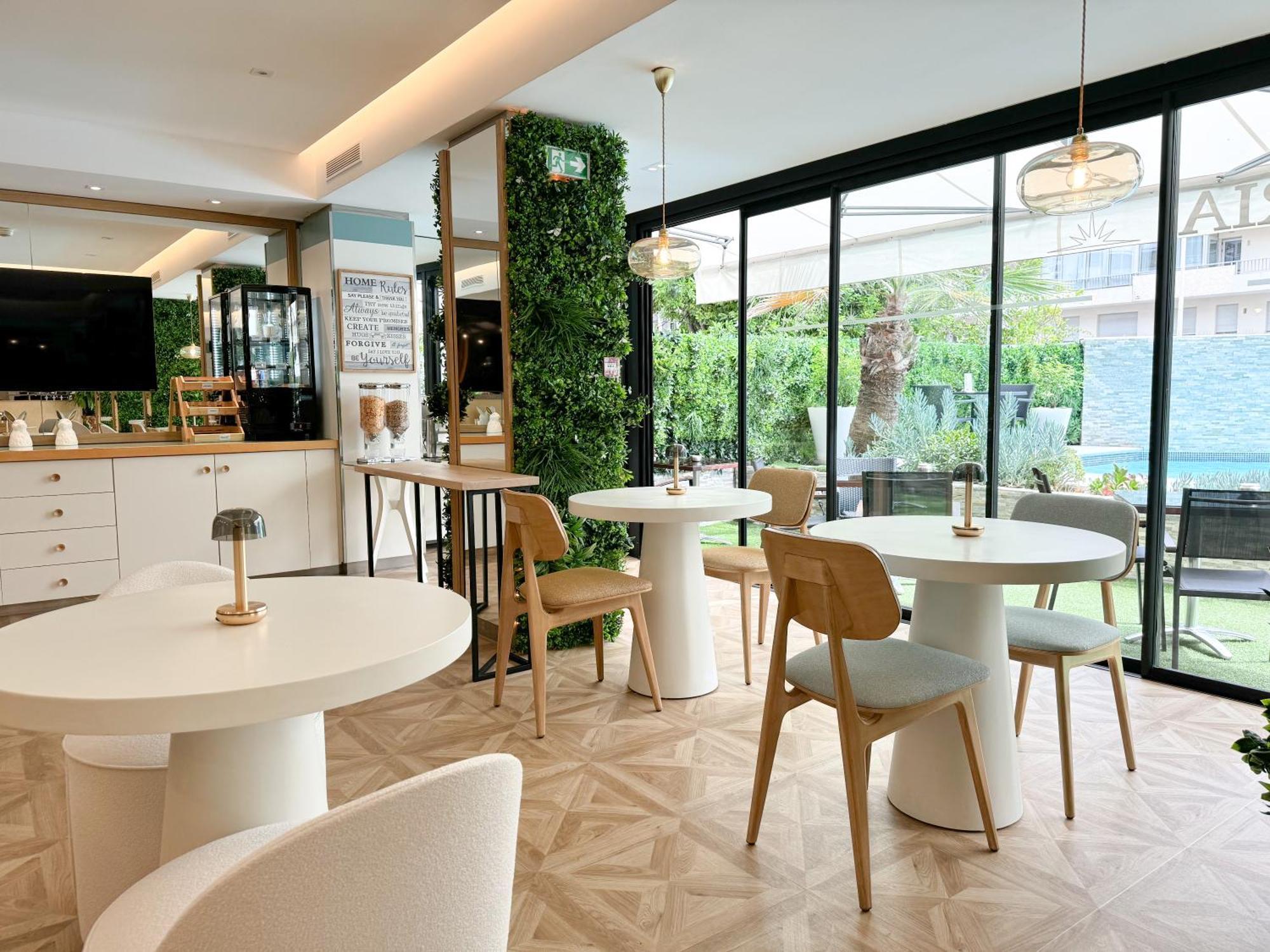 Hotel Victoria Канни Екстер'єр фото