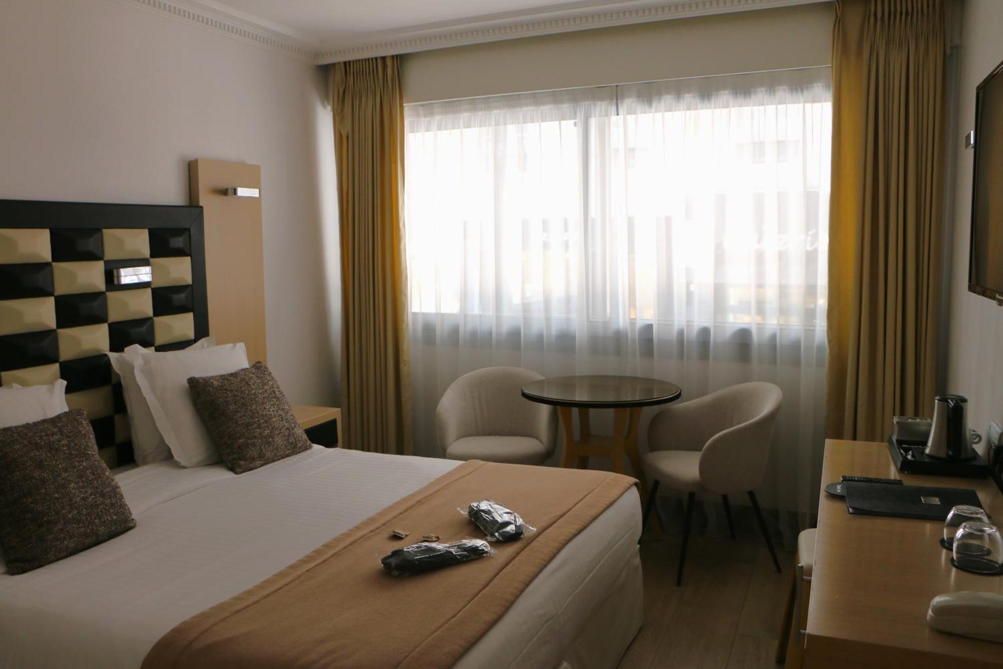 Hotel Victoria Канни Екстер'єр фото